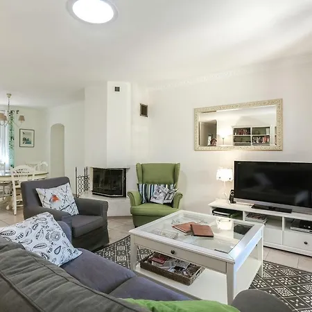In With Swimming Pool Holiday home La Celle (Var)